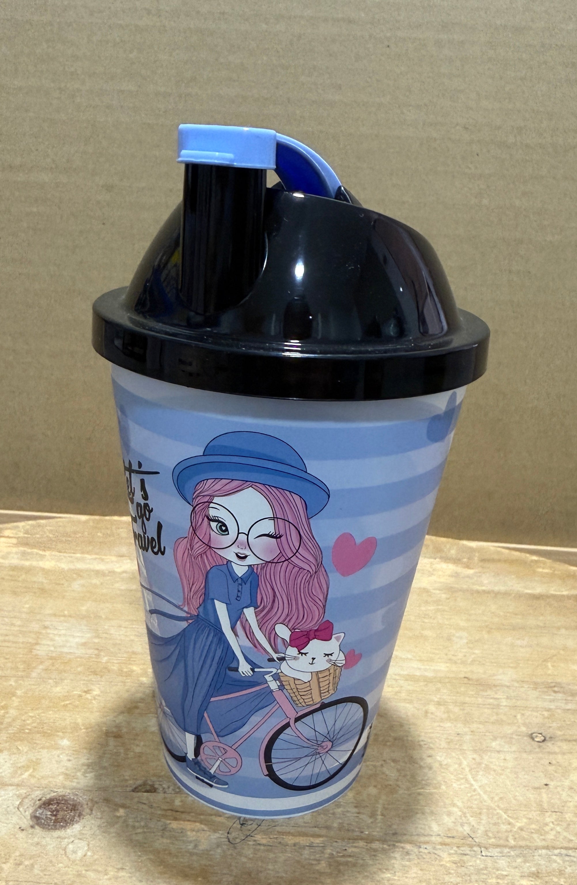 Kids character plastic cup with lid