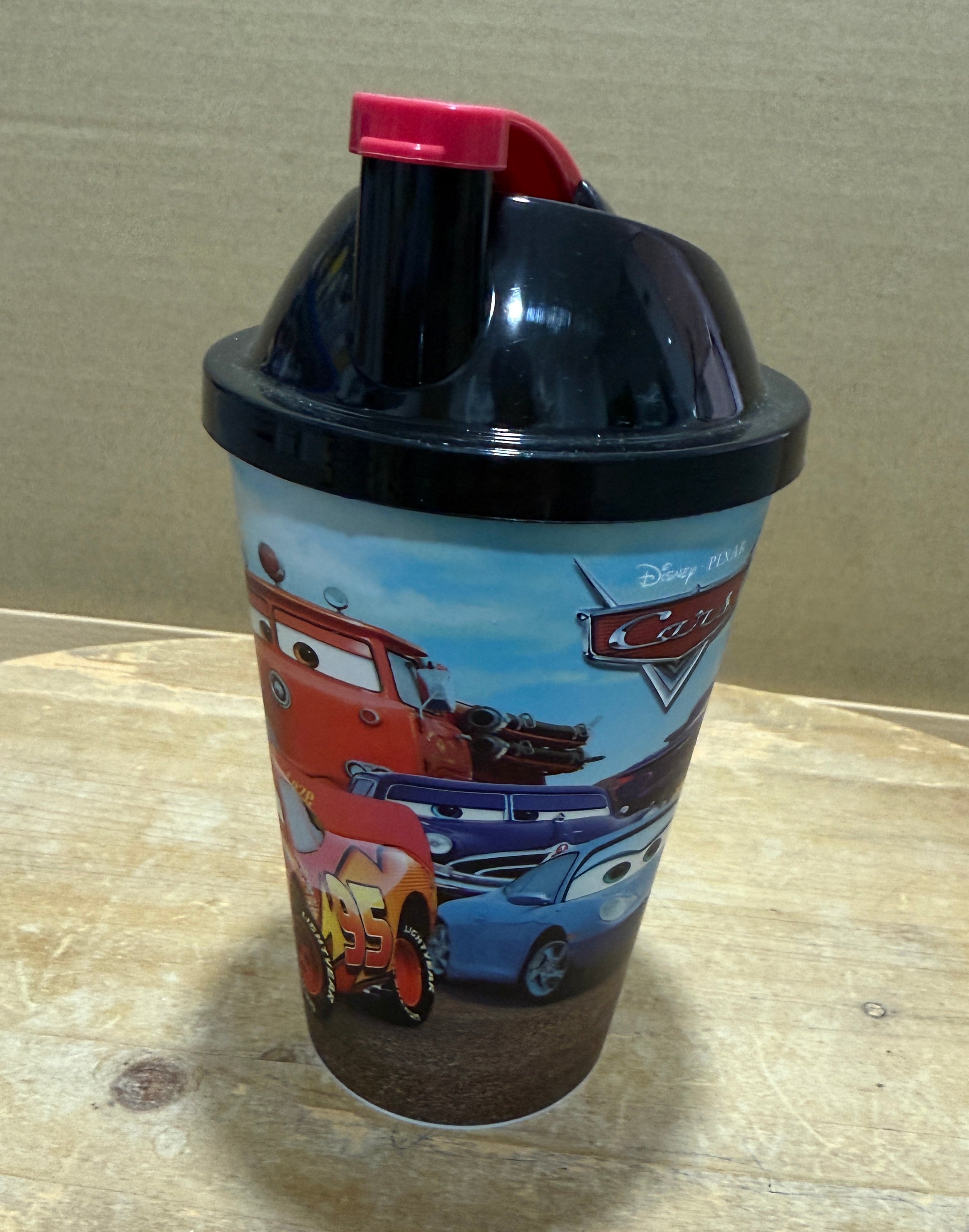 Kids character plastic cup with lid