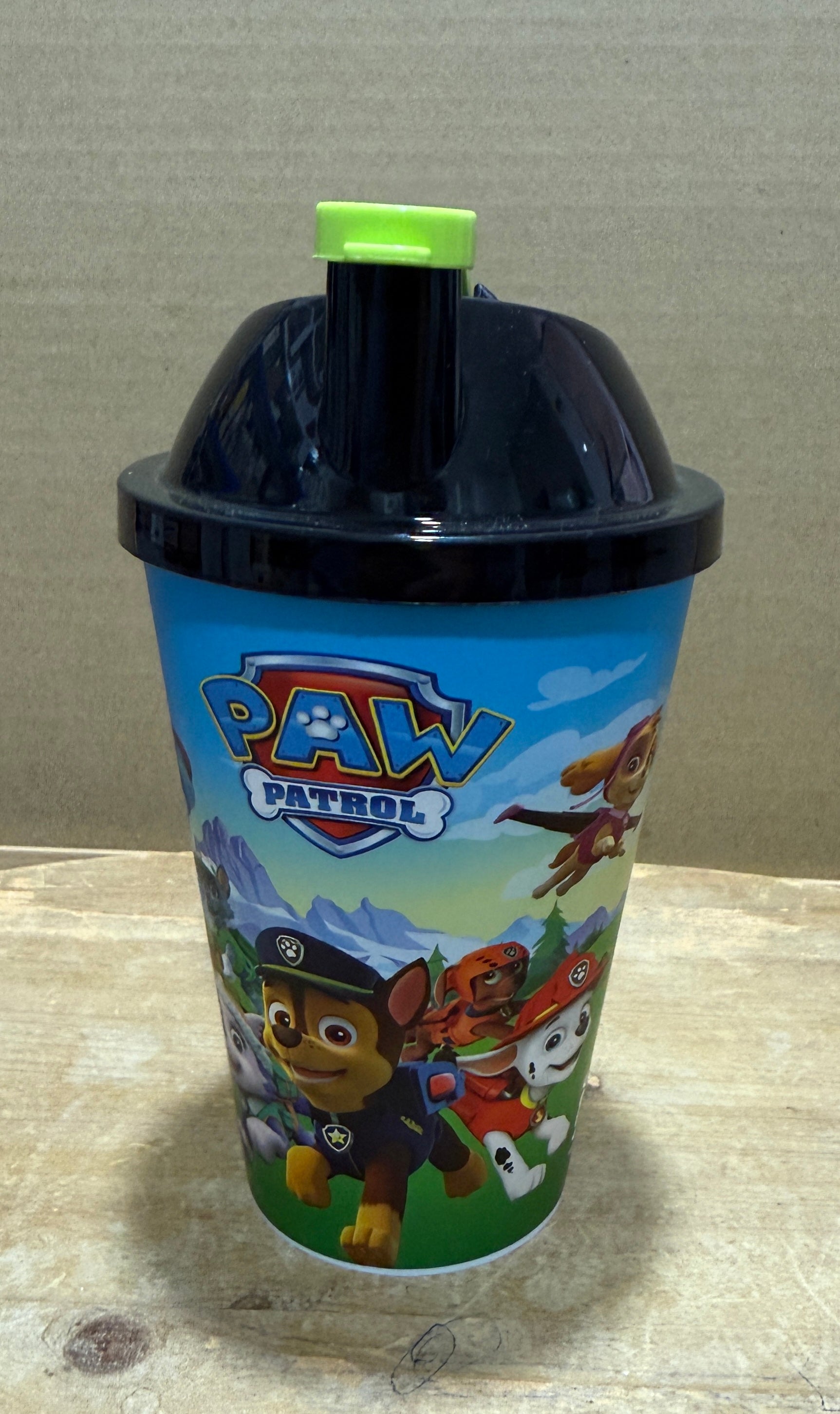 Kids character plastic cup with lid