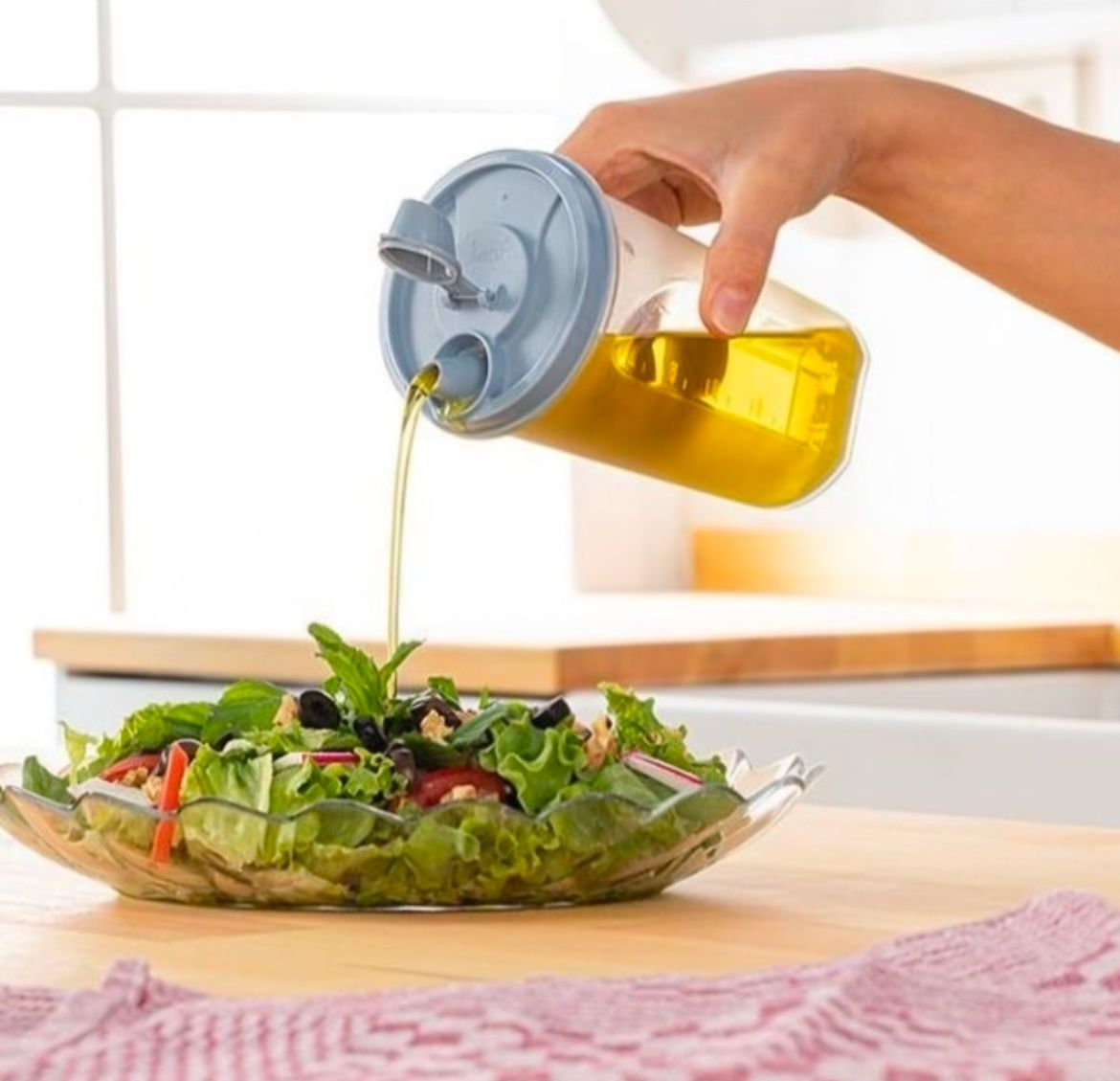 Transparent Plastic Oil Bottle