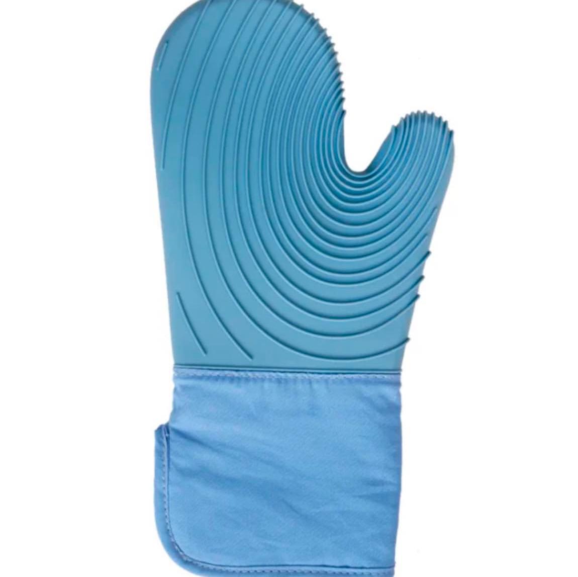 Heat resistant silicone gloves