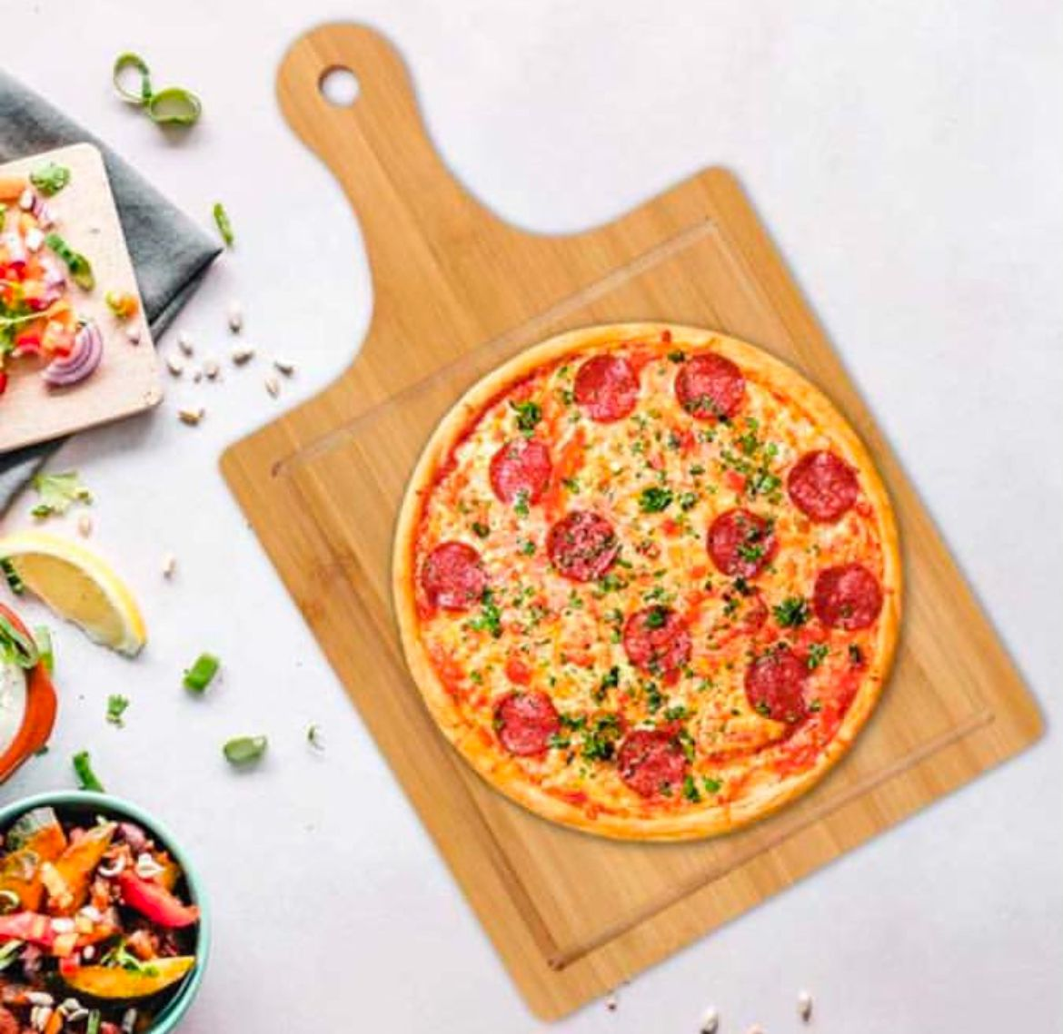 Square wooden pizza board 28*28cm
