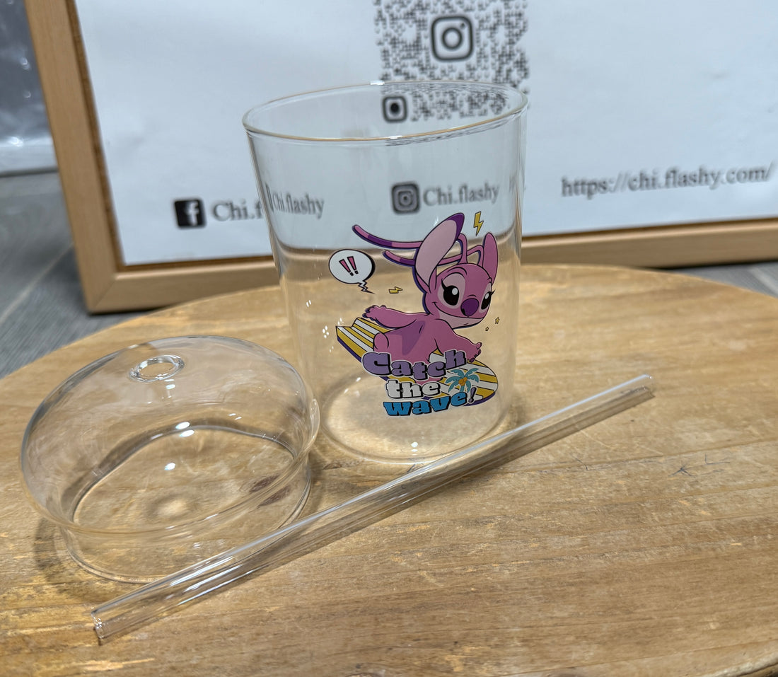Full glass heat resistant mug with lid and straw, pink stitch print