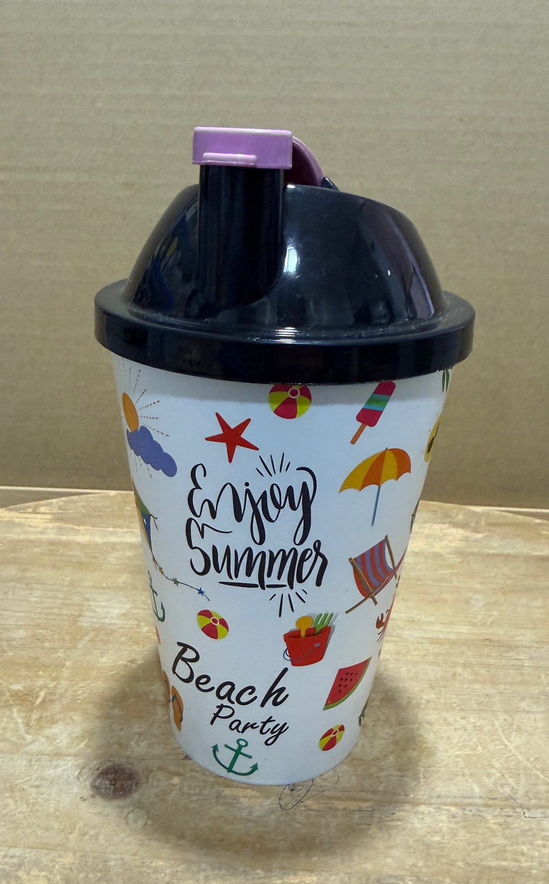 Kids character plastic cup with lid