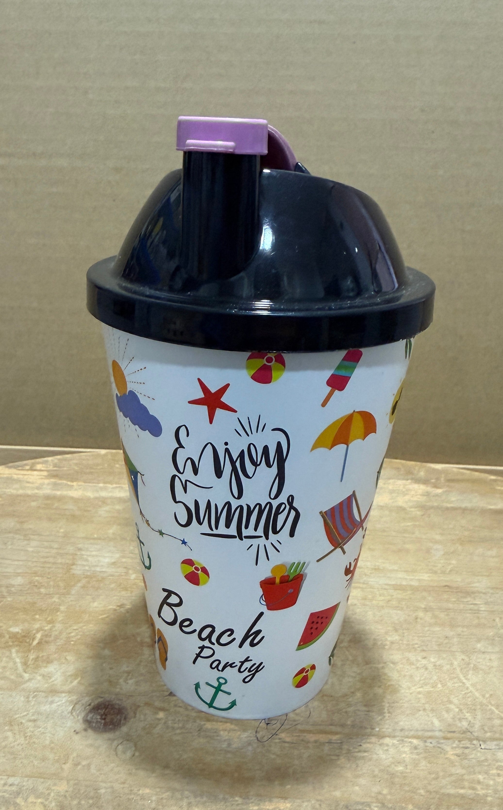 Kids character plastic cup with lid