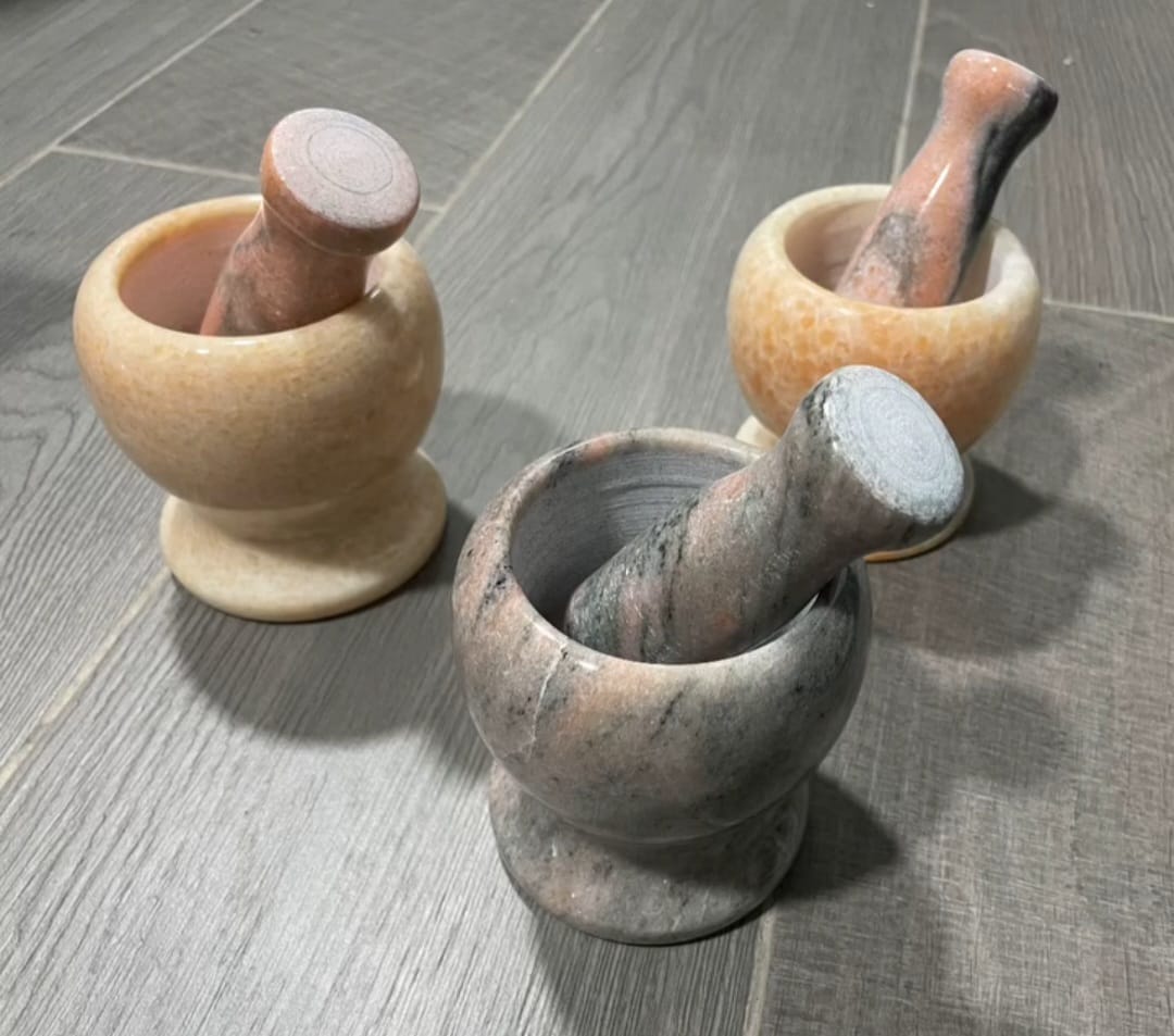 Marble mortar and pestle set for garlic and spices
